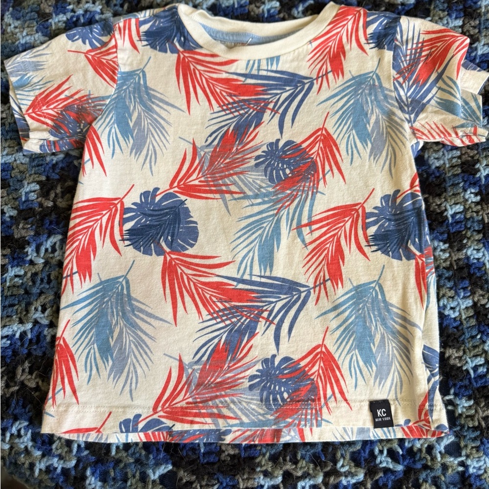 Kenneth Cole Reaction Red and Blue Short Sleeve Tee